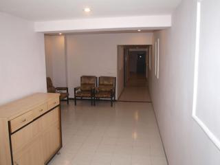 Hotel Maan Residency Ahmedabad Extérieur photo
